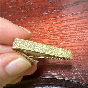 Vintage Gold Textured Tie Clip